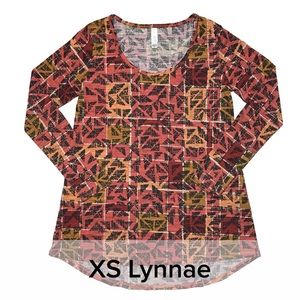 NWT LuLaRoe Lynnae Long Sleeve Top size XS